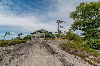 2 Island 1930, Georgian Bay, On P0e 1e0