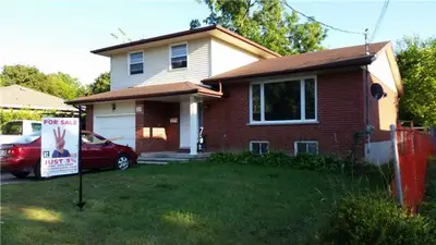 513 Hopkins Avenue, Peterborough, On K9h 2r9