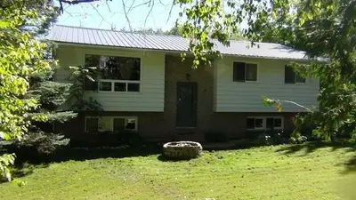 15 Emily Manor Drive, Kawartha Lakes, On K0l 2w0