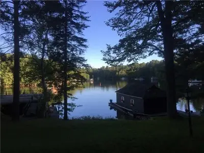 1114 Armstrong Point Road, Muskoka Lakes, On P0b 1j0