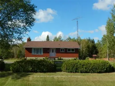 1687 Highway 35 S, Kawartha Lakes, On L0b 1k0