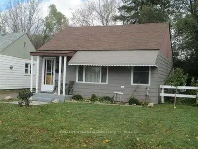 238 Princess Elizabeth Crescent, Kawartha Lakes, On K9v 5k5