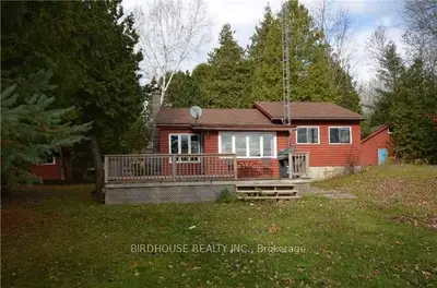 133 Mccrackin Avenue S, Kawartha Lakes, On L0k 1w0