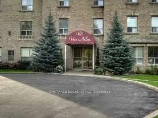 Condo Apartment in Chatham-Kent