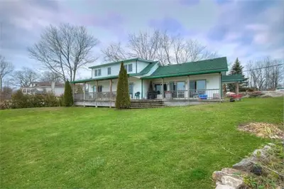 58 Valley Road, Georgian Bay, On L0k 1s0