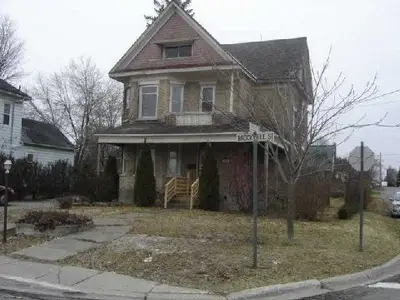 178 Brockville Street, Smiths Falls, On K7a 3z1