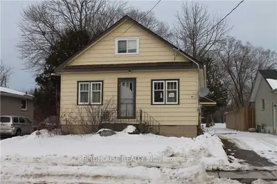 48 St. David Street E, Kawartha Lakes, On K9v 1n3