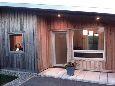 1331 County Road 17, Prince Edward County, On K0k 2p0