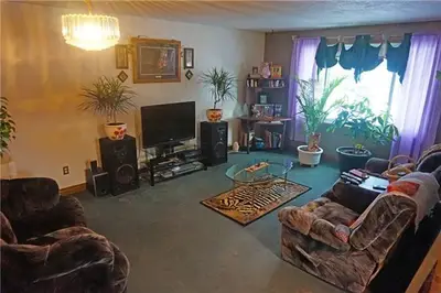 282 Coghill Drive, Kingsville, ON N9Y 3L1