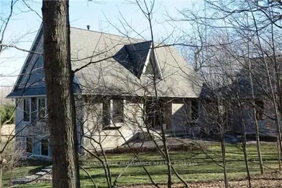 492 Morrison Point Road, Prince Edward County, On K0k 2p0