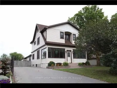 42 Sturgeon Road N, Kawartha Lakes, On K0l 2w0