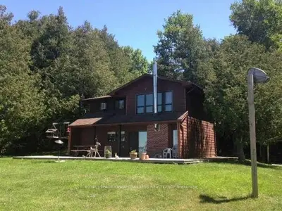 20 Leisure Lane, Kawartha Lakes, On K9v 4r1