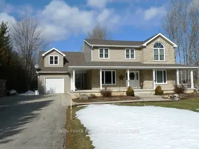 Detached in Minto