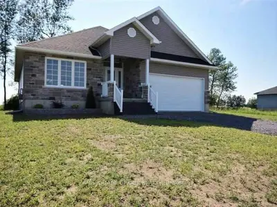131 Elizabeth Drive, North Dundas, On K0c 1h0
