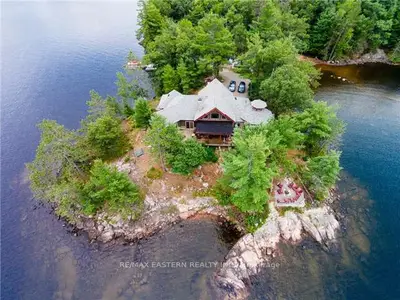40 Spur 5, Trent Lakes, On K0l 1j0