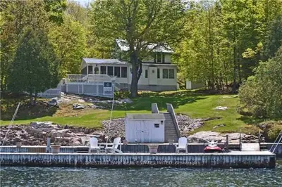 169 Club Island, Leeds And The Thousand Islands, On K0e 1r0