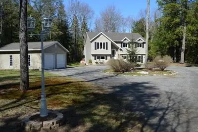 95 South Waseosa Lake Road, Huntsville, ON P1H 2N5