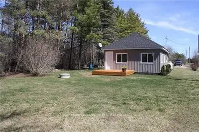 7 Falls Bay Road, Trent Lakes, On K0m 1a0
