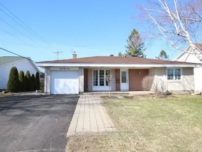 1323 Viking Drive, Hunt Club - South Keys And Area, On K1v 7j6