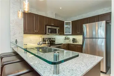 33 ELLEN Street 1003, Barrie, ON L4N 6E9