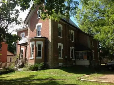 21 Albert Street, Kawartha Lakes, On K9v 2z3