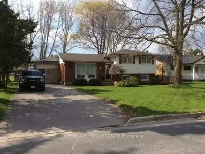 346 St Vincent Street S, Stratford, On N5a 2y1