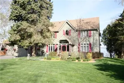 216 Old Orchard Road, Prince Edward County, On K0k 1a0