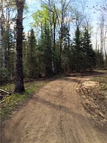 1146 Minnicock Lake Road, Highlands East, ON K0M 1R0