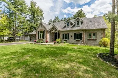 27 Highland Drive, Oro-Medonte, ON L0L 2K0