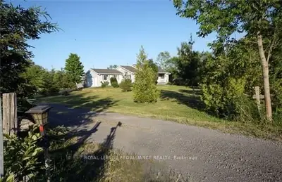 249 Staples Lane E, Greater Napanee, On K7r 3k7