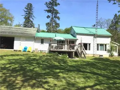 15 George Street, Trent Lakes, On K0l 1jo