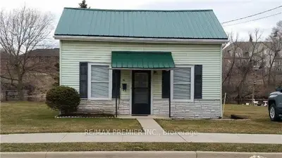 56 Kent Street E, Kawartha Lakes, On K9v 2c5