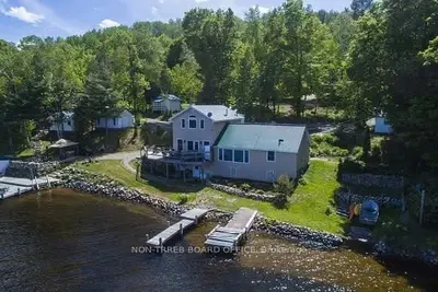 79 Mazinaw Heights Road N, Addington Highlands, On K0h 1k0