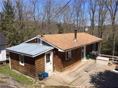 1035 Village Rd 4 Road, Huntsville, On P0b 1p0