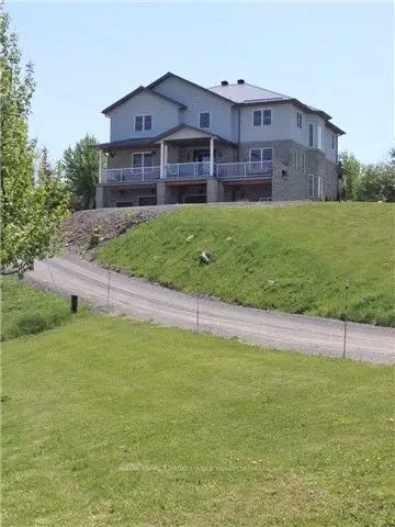 229 County Road 10, Prince Edward County, On K0k 2t0