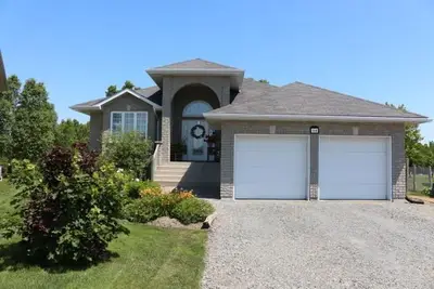 14 Judy Court, Out of Area, ON P3L 1A7