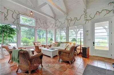24 Carr Road W, Muskoka Lakes, On P0b 1j0