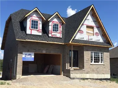 6 Moynes Court, Kawartha Lakes, On K9v 0c3