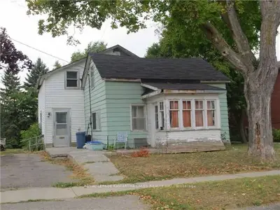41 St Patrick Street, Kawartha Lakes, On K9v 1r2