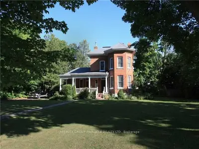 42 Glenelg Street W, Kawartha Lakes, On K9v 2v1