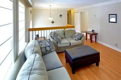 63 Therrien Court, Penetanguishene, ON L9M 1P6