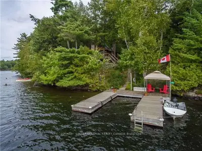 213 Crane Lake Water, The Archipelago, On P2a 0b7