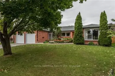 347 William Street N, Kawartha Lakes, On K9v 5v7