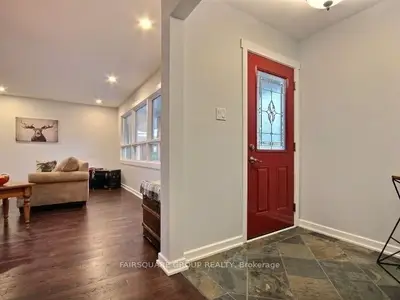 11 Conniston Avenue, Crystal Bay - Rocky Point - Bayshore, On K2h 5h9