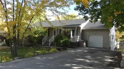 94 Cowans Crescent, Kawartha Lakes, On K0l 2w0