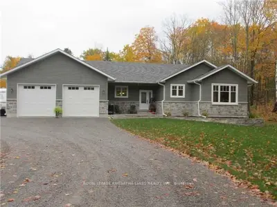 102 Moon Line Road, Trent Lakes, On K0m 1a0