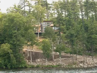 99 Sugarbush Crescent, Trent Lakes, On K0l 1j0