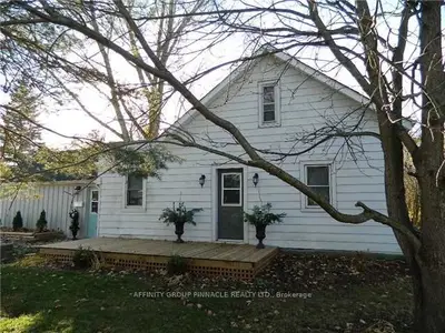35 George Street N, Kawartha Lakes, On K0l 2w0