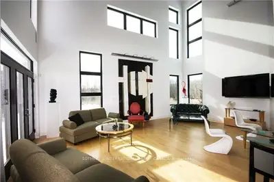 421 Chase Road, Prince Edward County, On K0k 2j0