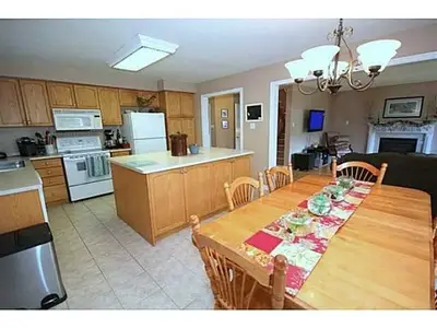 24 Sherwood Court, Barrie, ON L4N 9V1